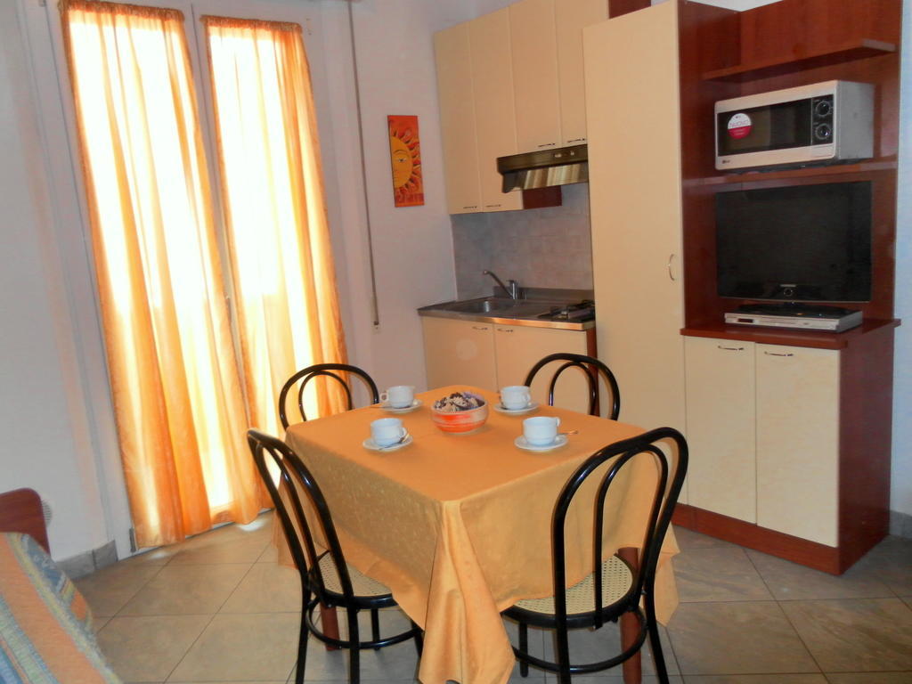 Residence Carioca Rimini Rum bild