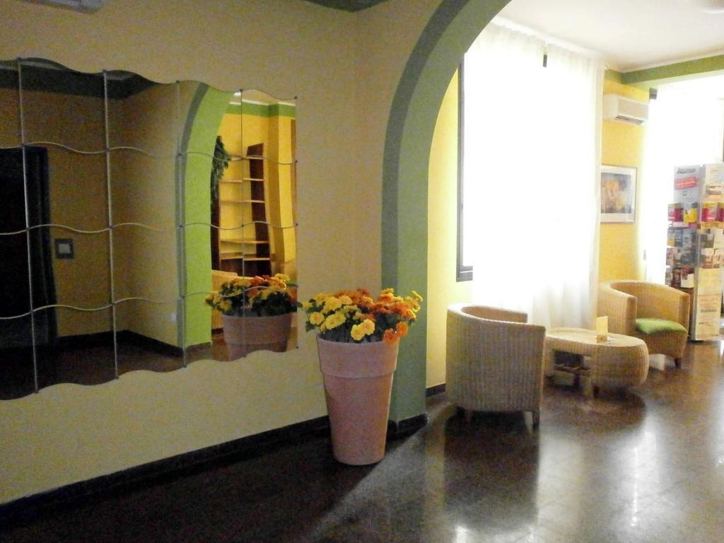 Residence Carioca Rimini Exteriör bild