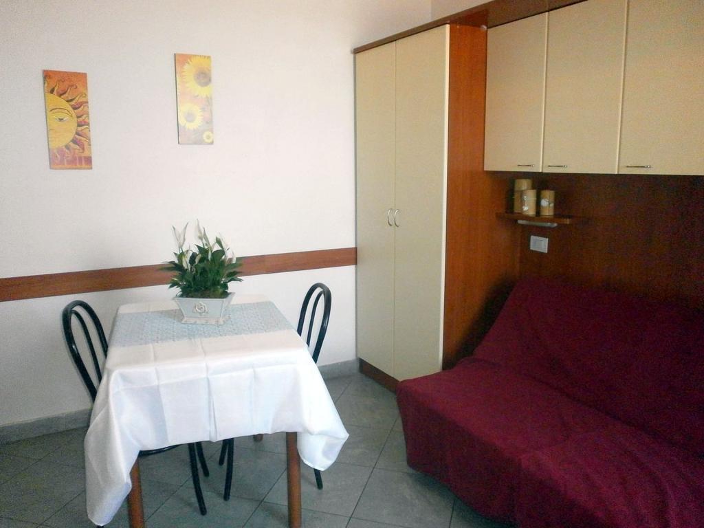 Residence Carioca Rimini Rum bild